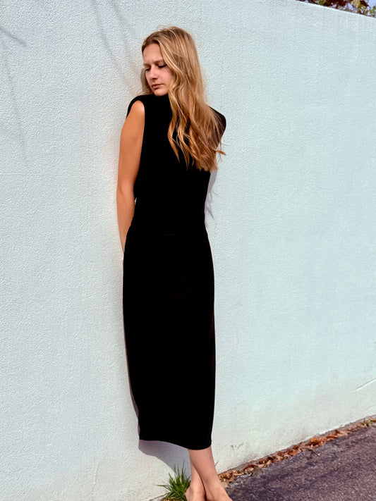 ASTRID BLACK MAXI