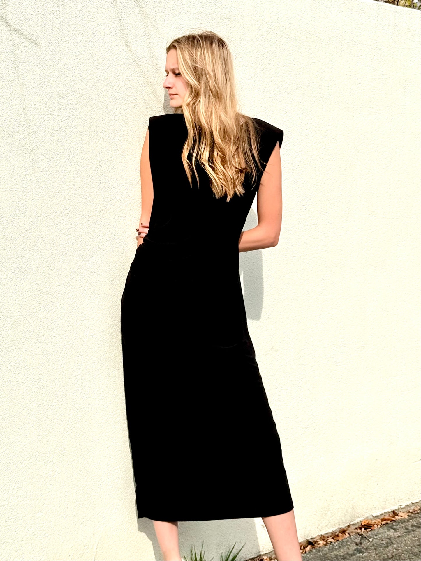 ASTRID BLACK MAXI