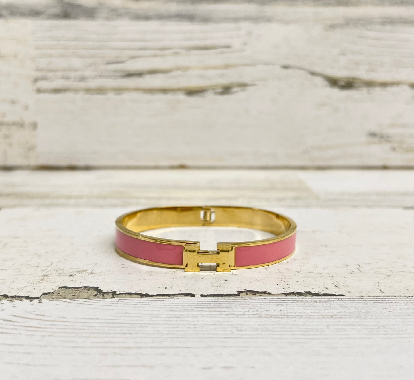 DOWNTOWN ENAMEL BANGLE