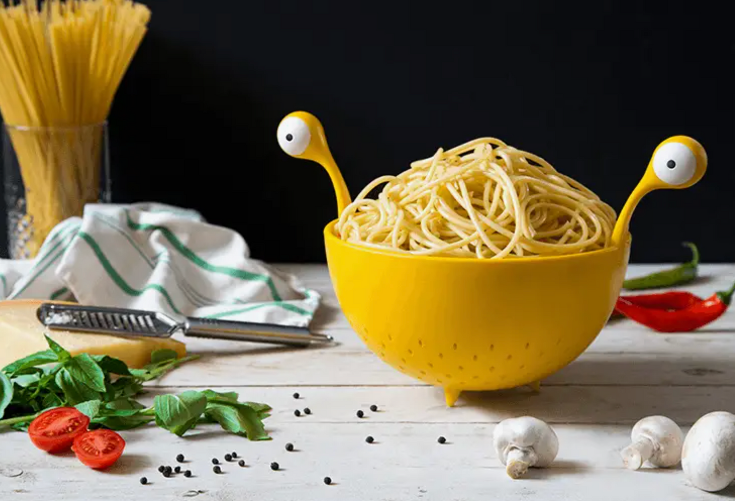 OTOTO SPAGHETTI MONSTER COLANDER