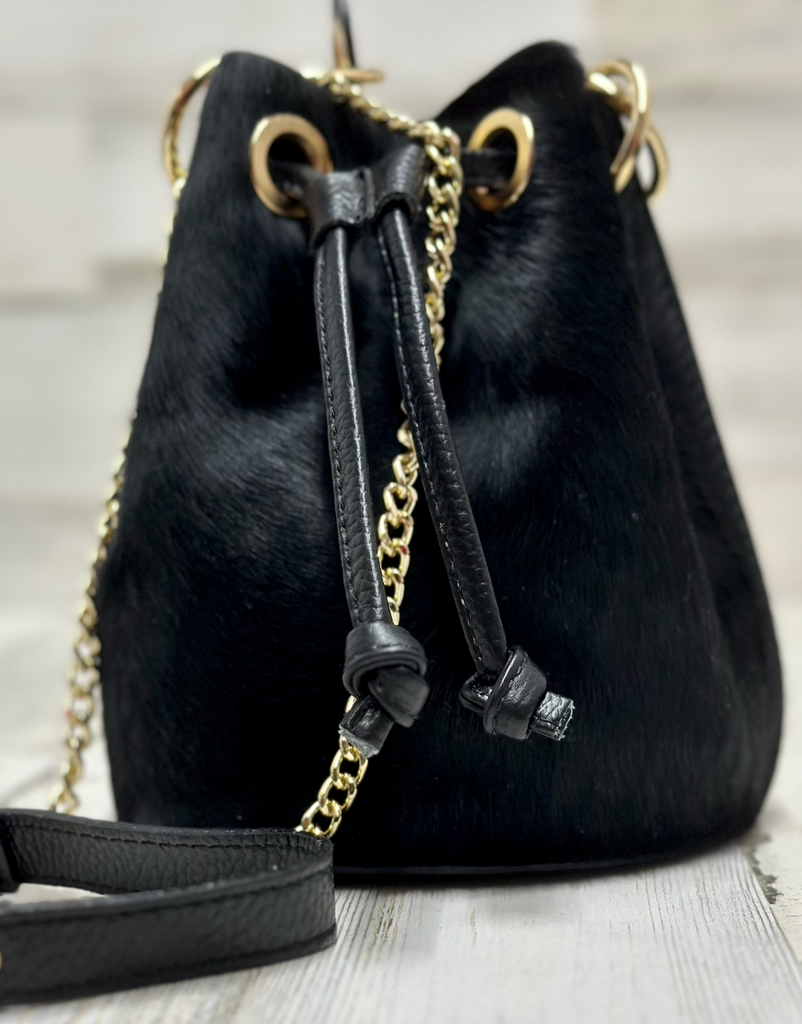 CHARLIE LEATHER BUCKET BAGS