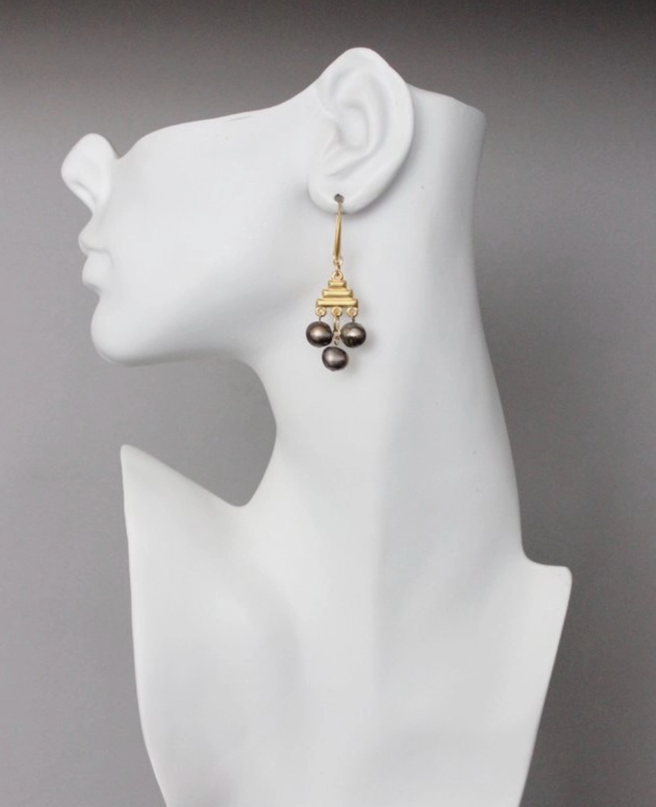 DAVID AUBREY FRESHWATER PEARL EARRINGS