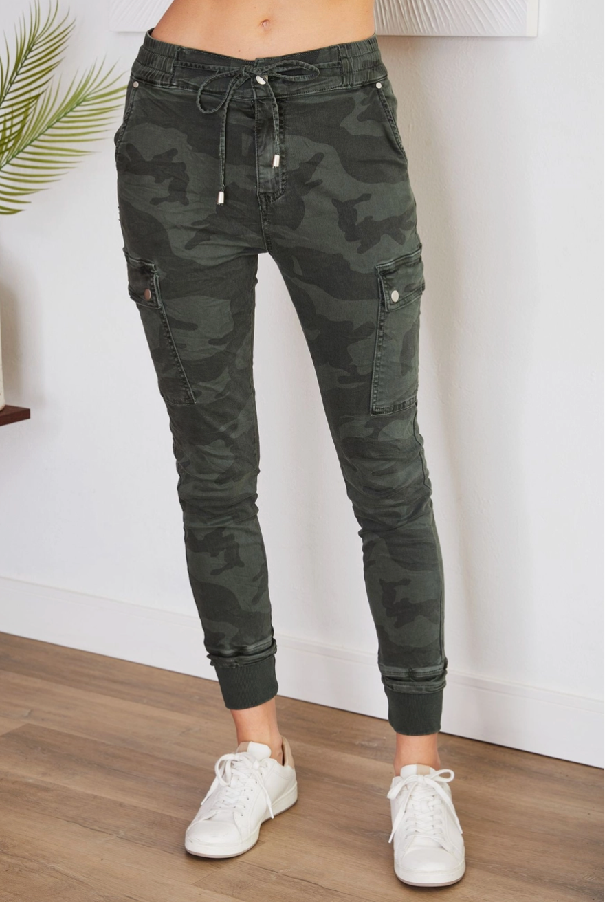 VENTI6 CAMO CARGO JOGGERS