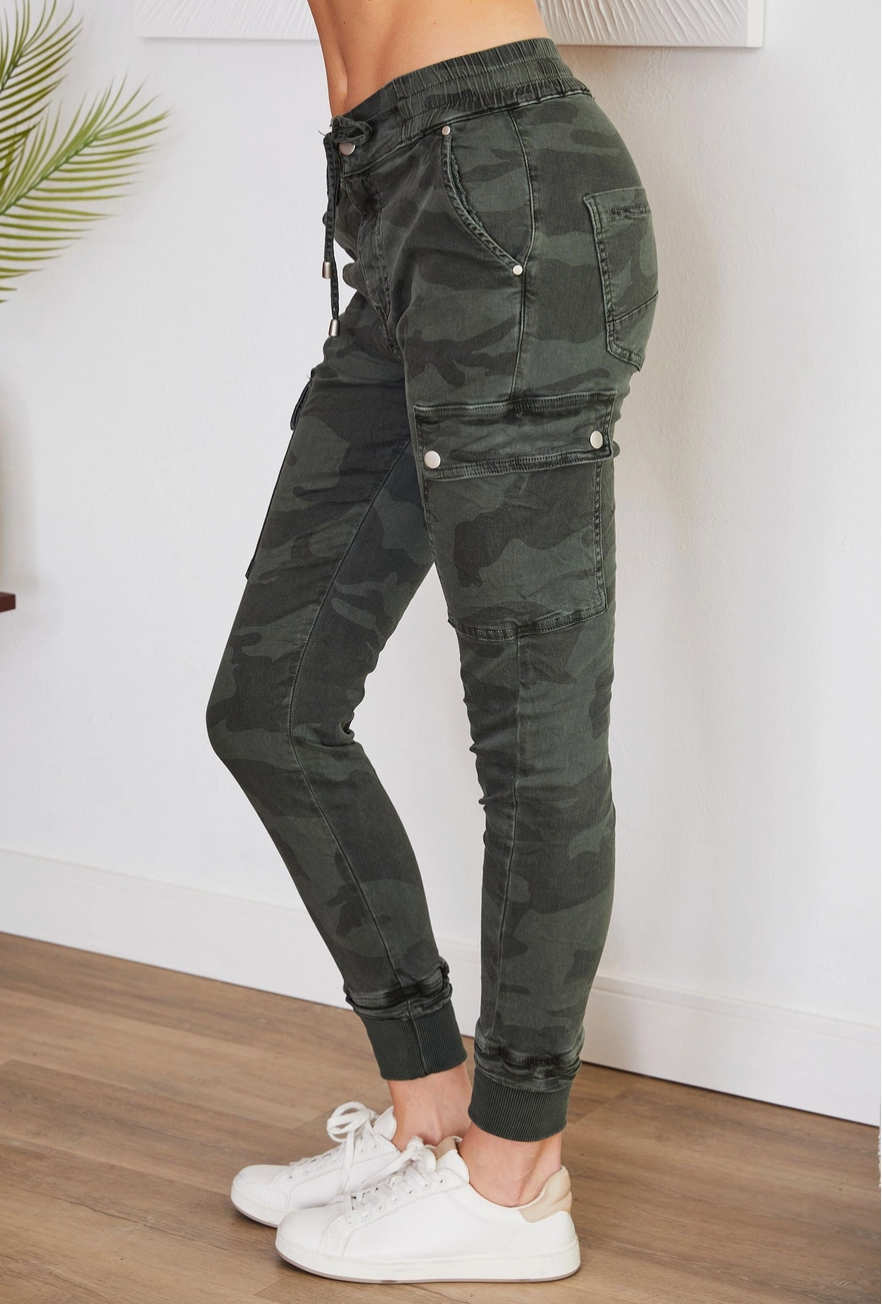 VENTI6 CAMO CARGO JOGGERS