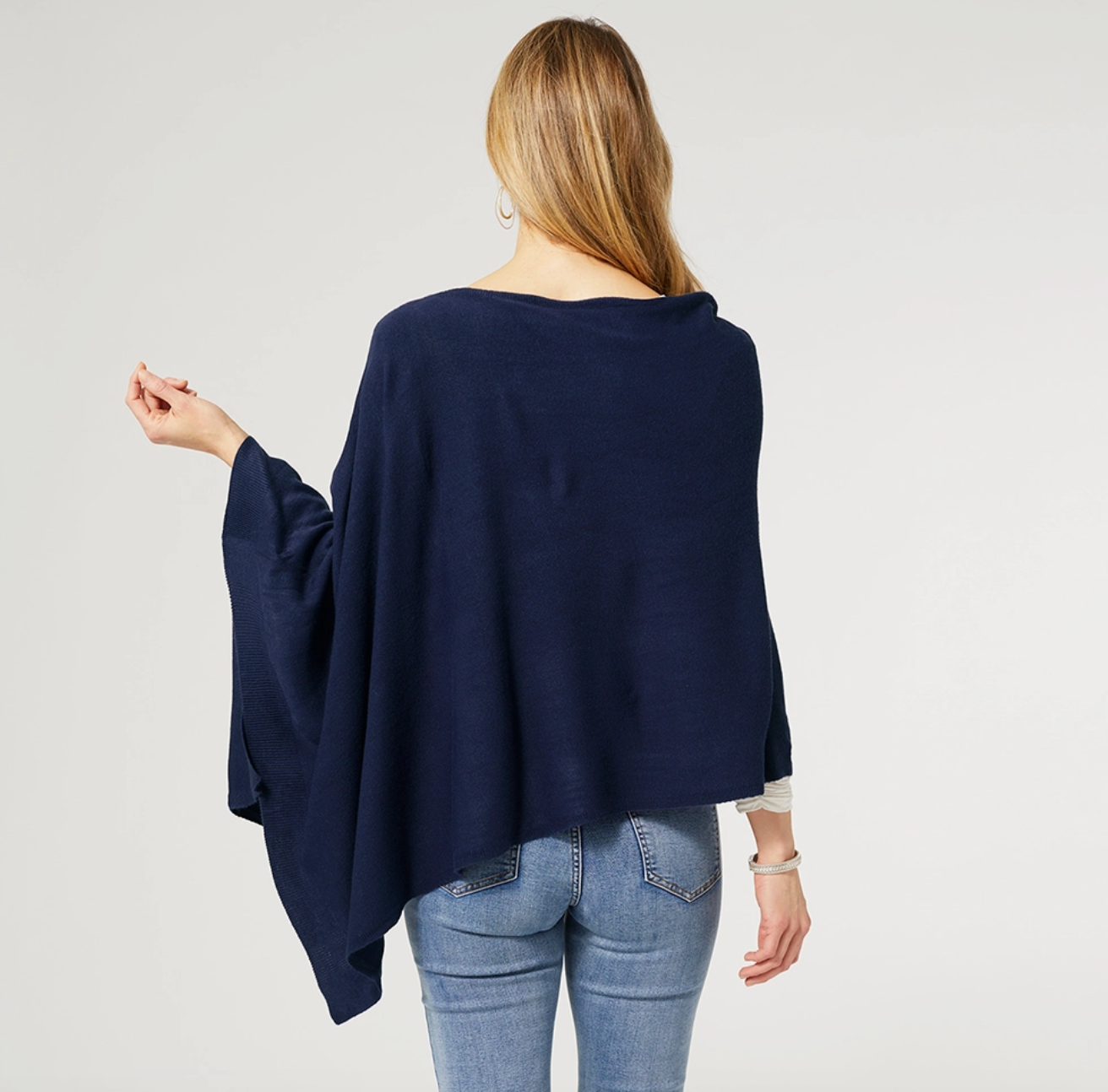 COCO + CARMEN LIGHTWEIGHT PONCHO