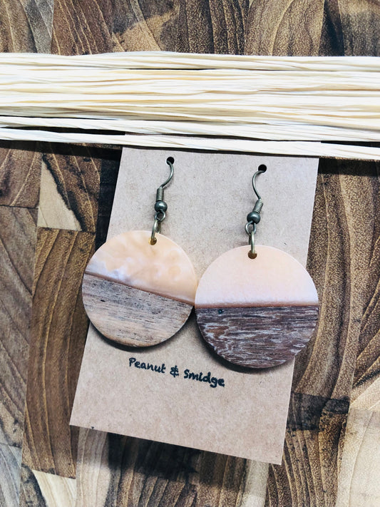 PEANUT & SMIDGE BOSS LADY EARRINGS