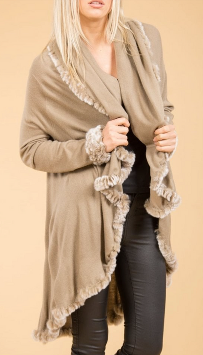 JAYLEY FUR TRIM CAPE