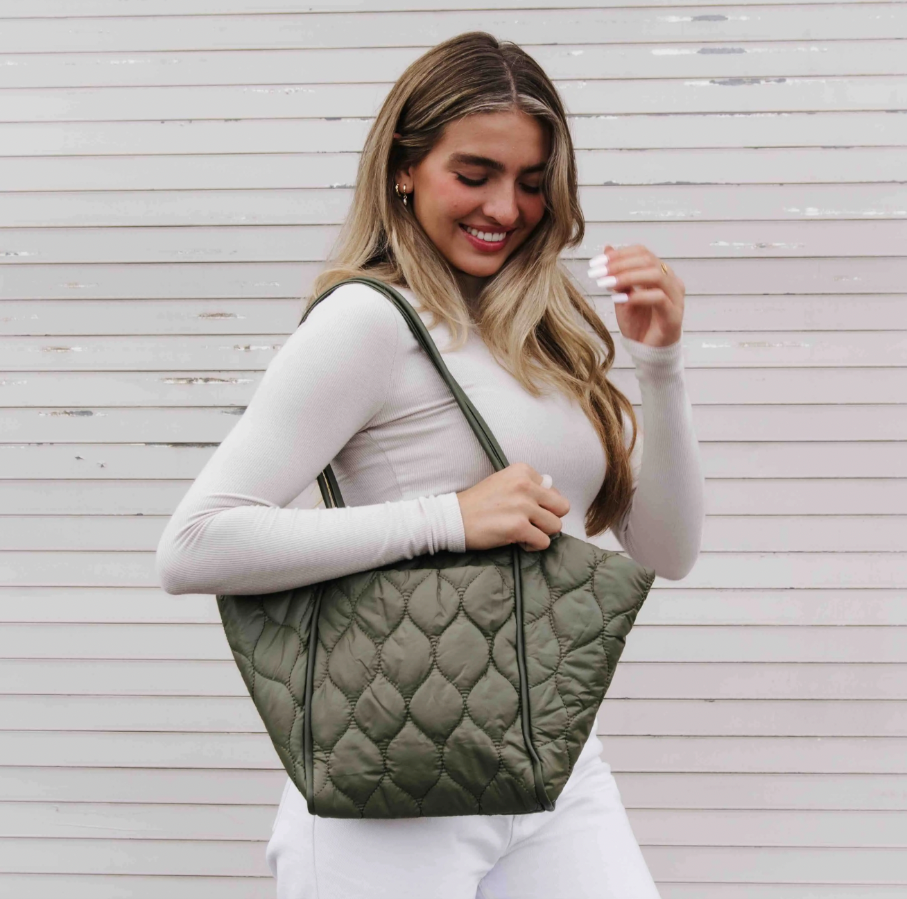 PRETTY SIMPLE PUFFER TOTE