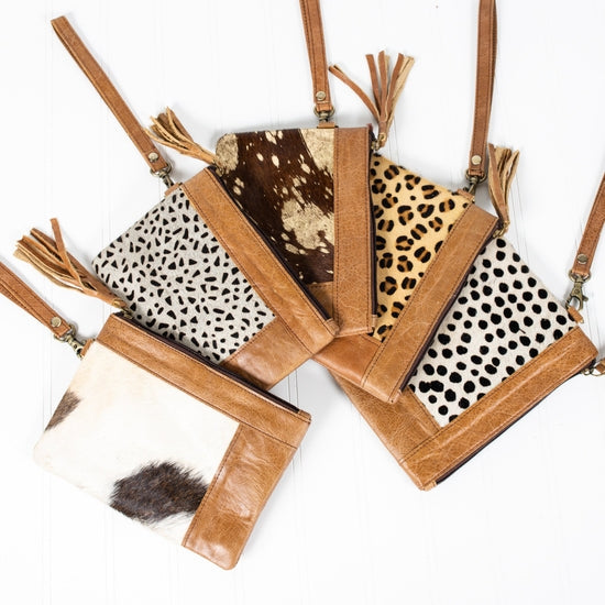 PRETTY SIMPLE COWHIDE WRISTLET